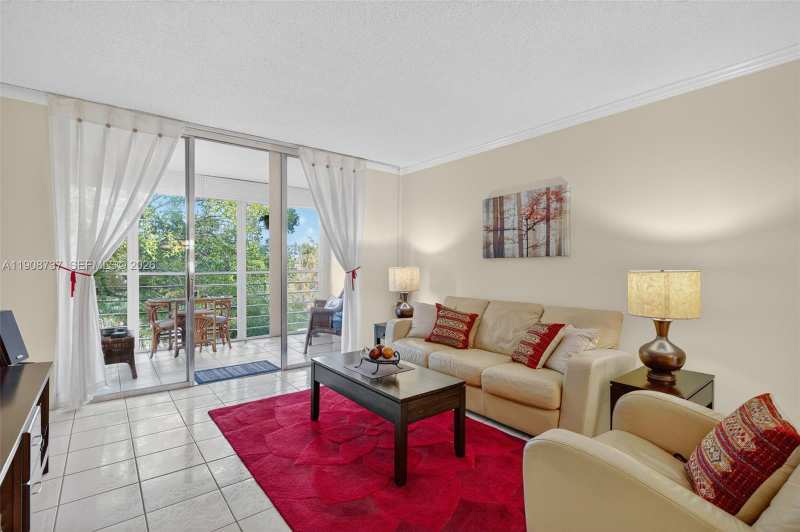2901 NW 48th Ave # 468, Lauderdale Lakes FL 33313