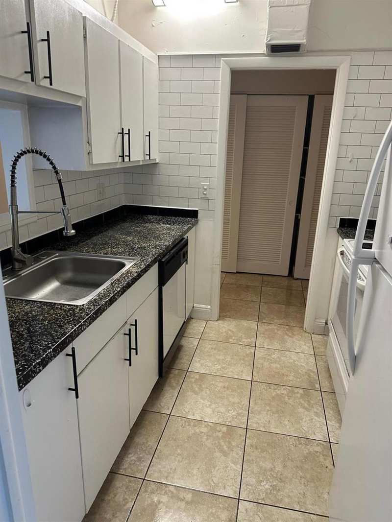 400 N Riverside Drive # 102, Pompano Beach FL 33062