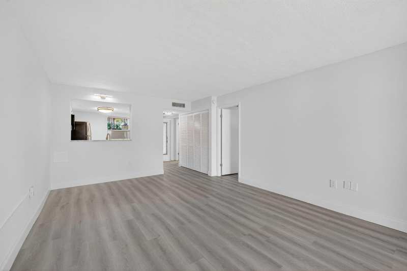 9090 Lime Bay Boulevard # 102, Tamarac FL 33321