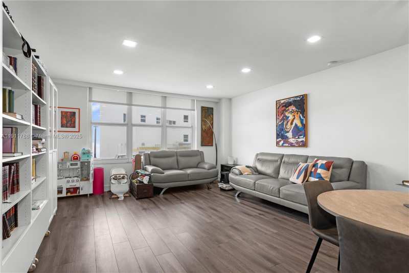 5001 Collins Ave # 1G, Miami Beach FL 33140