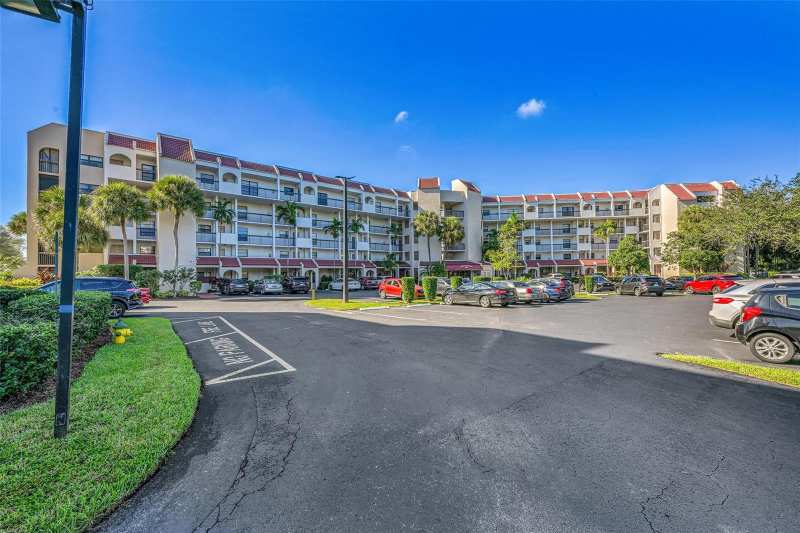 3591 Environ Boulevard # A305, Lauderhill FL 33319