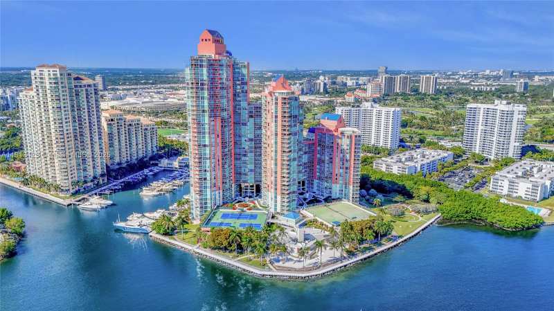 3370 Hidden Bay Dr # 804, Aventura FL 33180