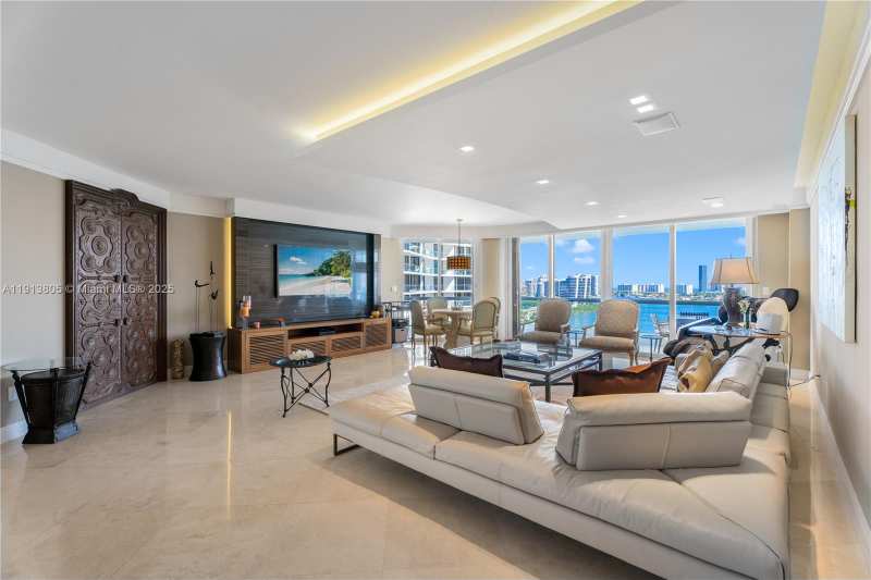 2600 Island Blvd # 1605, Aventura FL 33160