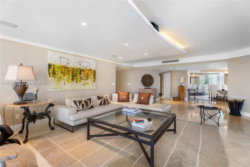 2600 Island Blvd # 1605, Aventura FL 33160