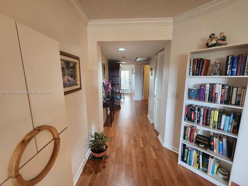 300 SW 130th Ter # 412B, Pembroke Pines FL 33027