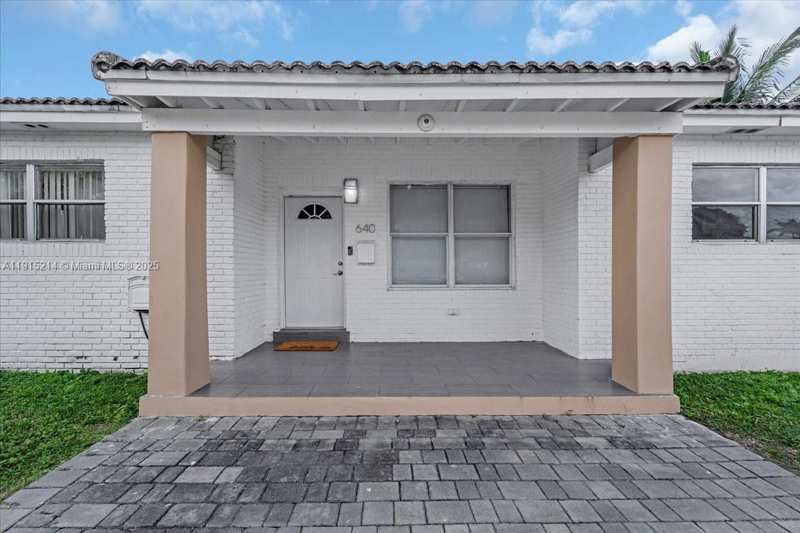 640 NE 168th St, North Miami Beach FL 33162