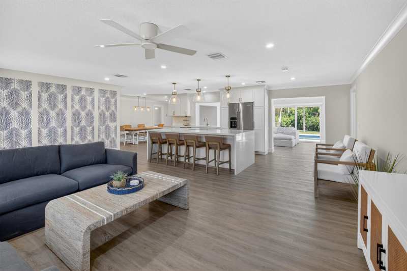 135 SE 28th Court, Boynton Beach FL 33435