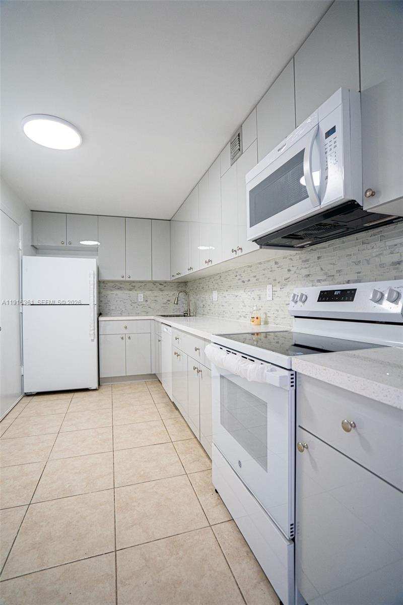 1849 S Ocean Dr # 1509, Hallandale Beach FL 33009