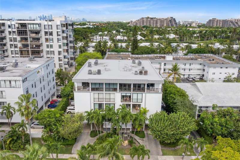 155 Sunrise Dr # 4B, Key Biscayne FL 33149