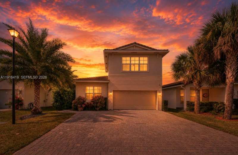 4147 Rosa Dr, Deerfield Beach FL 33064
