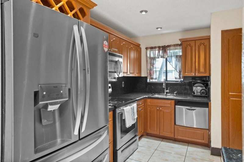 9824 NW 36th Street # 9824, Sunrise FL 33351