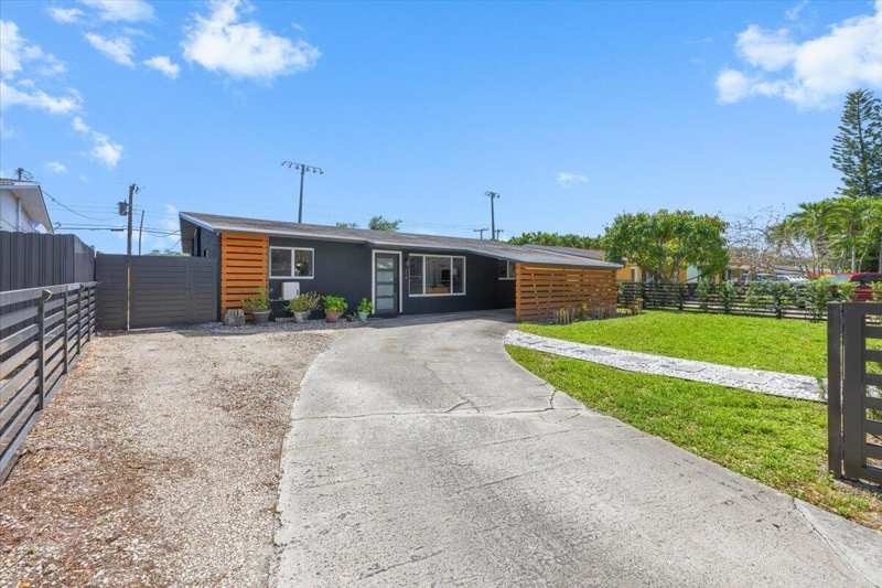 1716 SW 43rd Avenue, Fort Lauderdale FL 33317