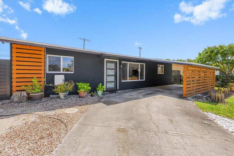1716 SW 43rd Avenue, Fort Lauderdale FL 33317