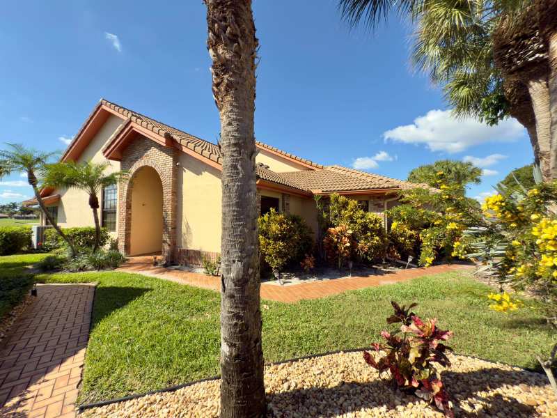 8491 Heather Place, Boynton Beach FL 33472