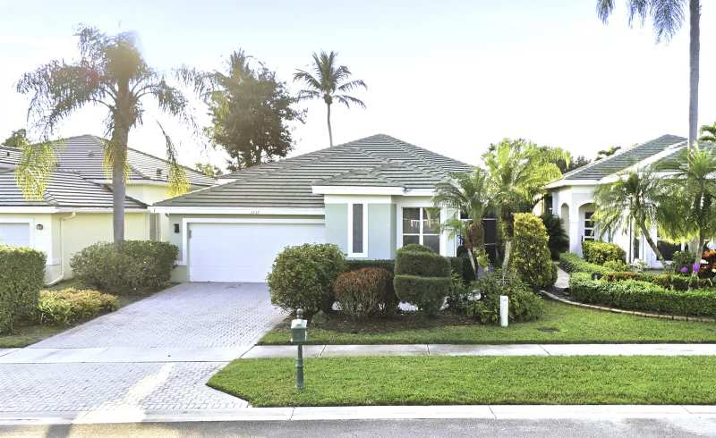 7737 Rockford Road, Boynton Beach FL 33472
