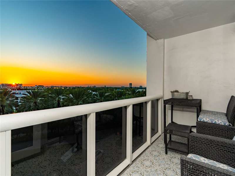10275 Collins Ave # 527, Bal Harbour FL 33154