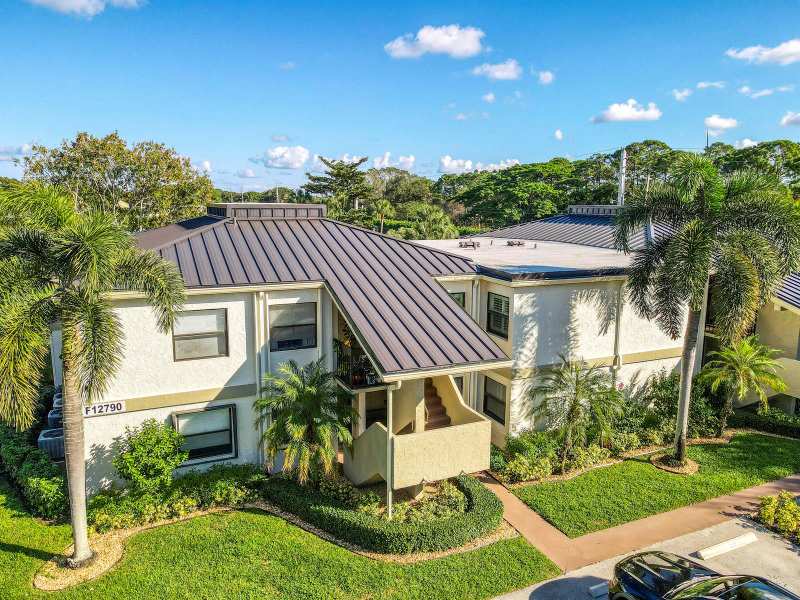 12790 Briarlake Drive # 202, Palm Beach Gardens FL 33418