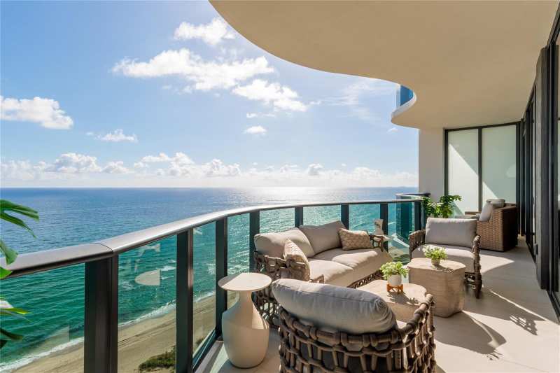 900 N Ocean Boulevard, Pompano Beach FL 33062