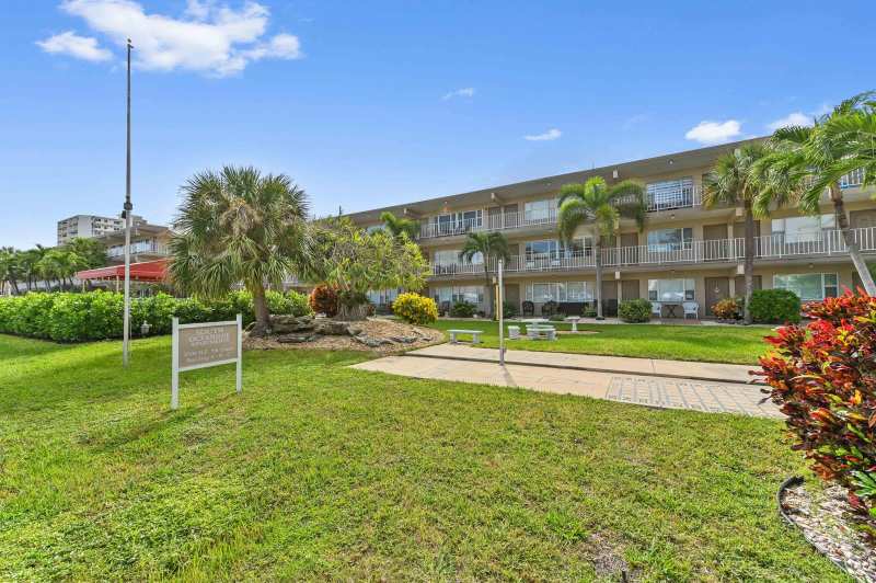 3200 NE 7th Court # 205b, Pompano Beach FL 33062
