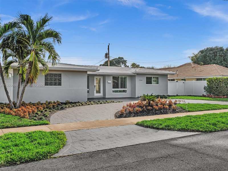2144 NE 64th St, Fort Lauderdale FL 33308