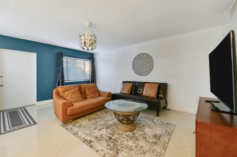 3100 Springdale Boulevard # 314, Palm Springs FL 33461