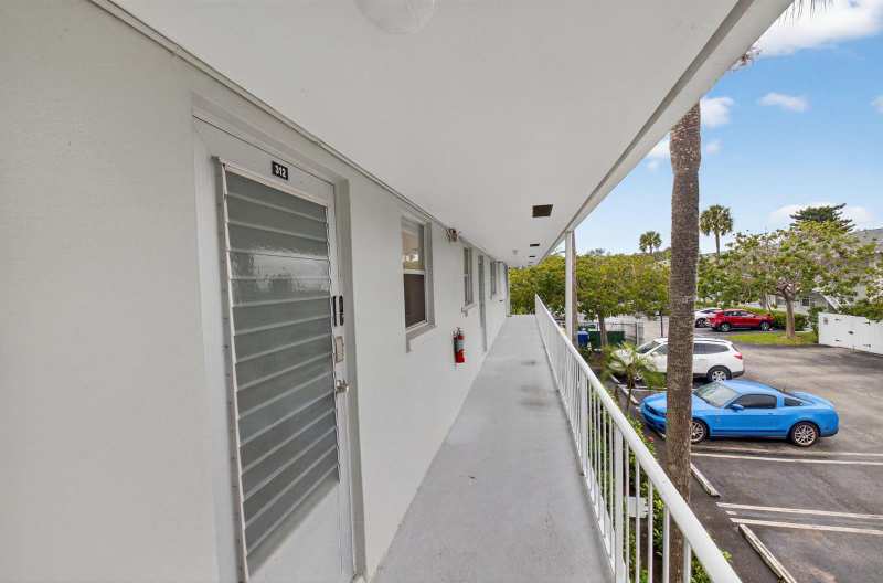 2340 SW 22 Avenue # 312, Delray Beach FL 33445