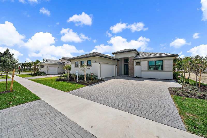 9513 St Germain Drive, Palm Beach Gardens FL 33412
