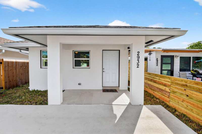 2932 Saginaw Avenue, West Palm Beach FL 33409