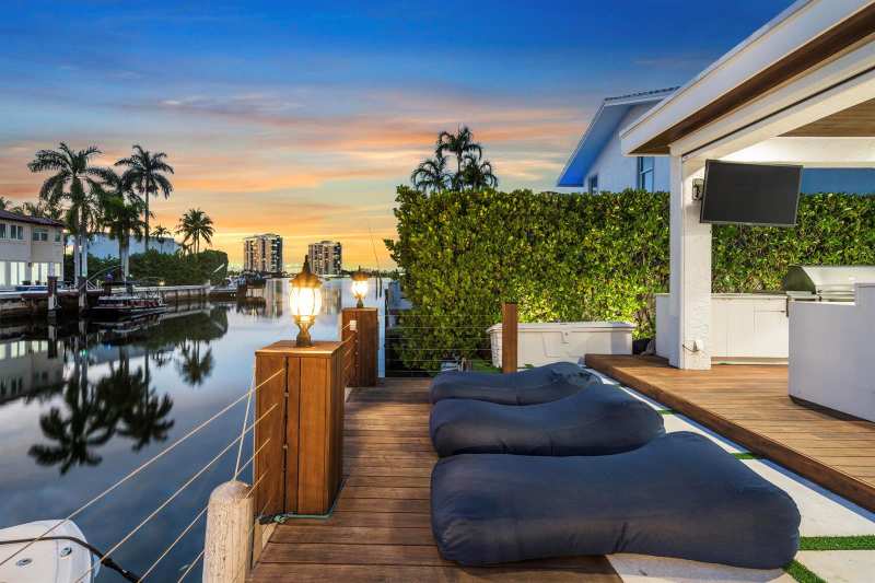 16430 NE 30th Avenue, North Miami Beach FL 33160