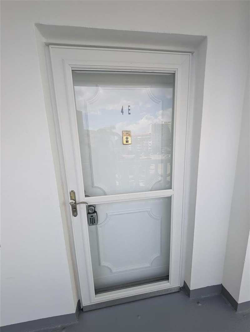 3209 S Ocean Drive # 4E, Hallandale Beach FL 33009