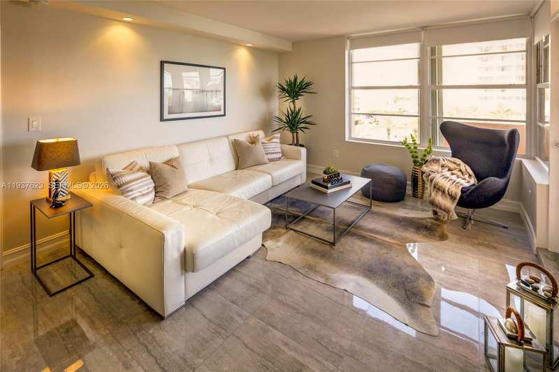2899 Collins Ave # 617, Miami Beach FL 33140