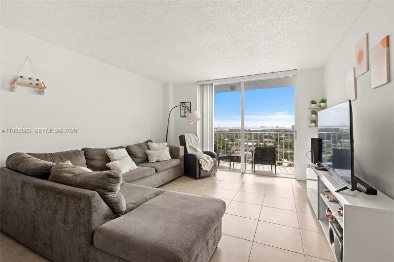 2350 NE 135th St # 1006, North Miami FL 33181