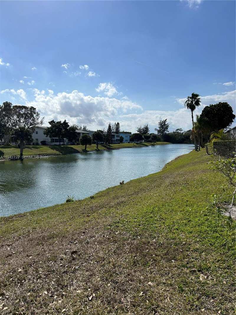 38 Northampton B # 38, West Palm Beach FL 33417