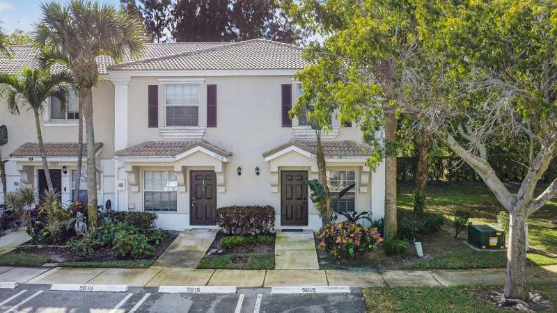 5015 Palmbrooke Circle, West Palm Beach FL 33417