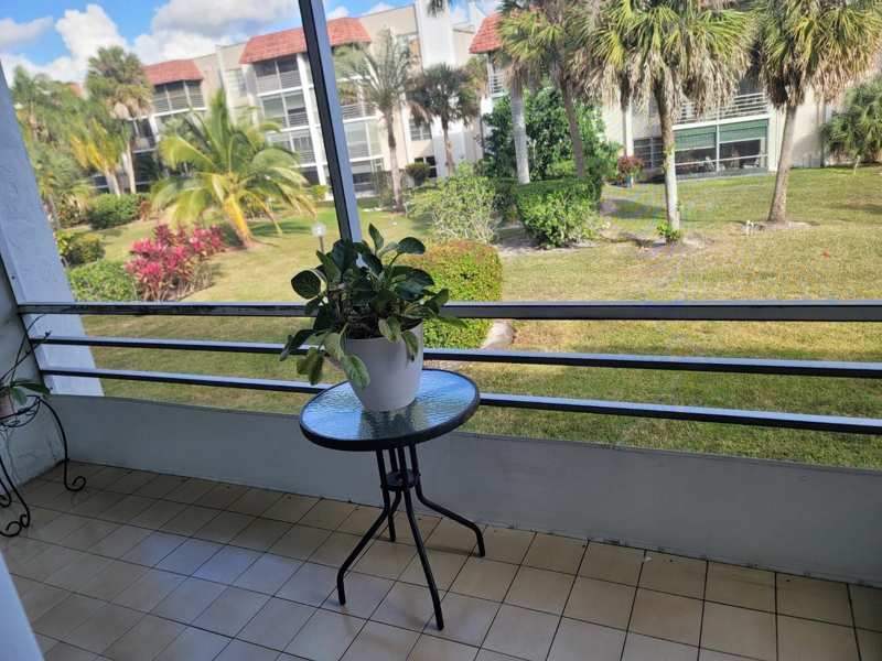 3774 Inverrary Boulevard # P202, Lauderhill FL 33319