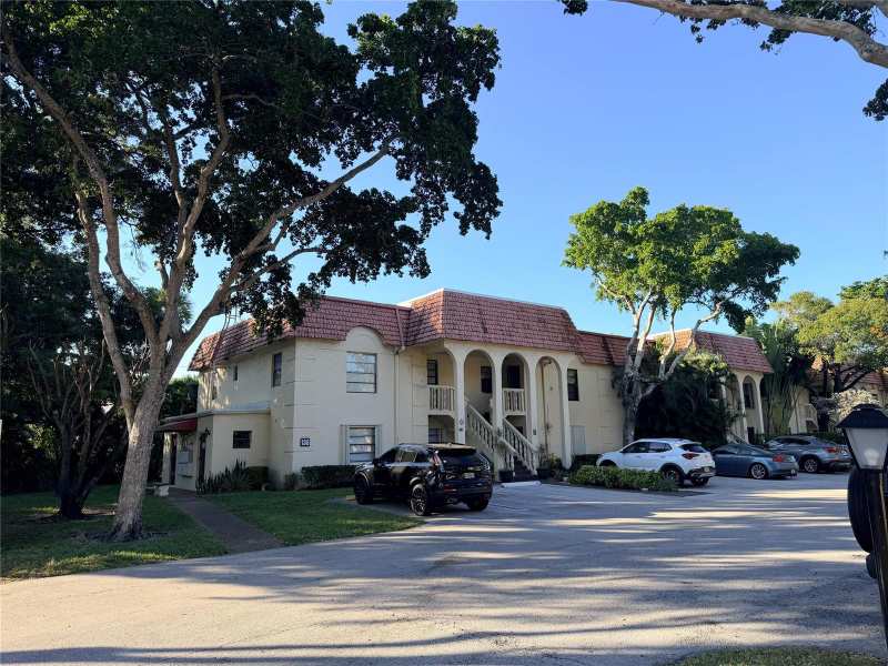 136 S Cypress Road # 317, Pompano Beach FL 33060