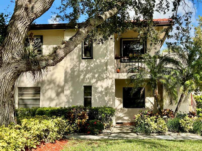 7979 Eastlake Drive # F, Boca Raton FL 33433