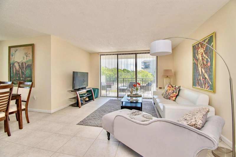 3912 S Ocean Boulevard, Highland Beach FL 33487