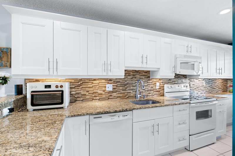 1540 NW 18th Avenue # 203, Delray Beach FL 33445