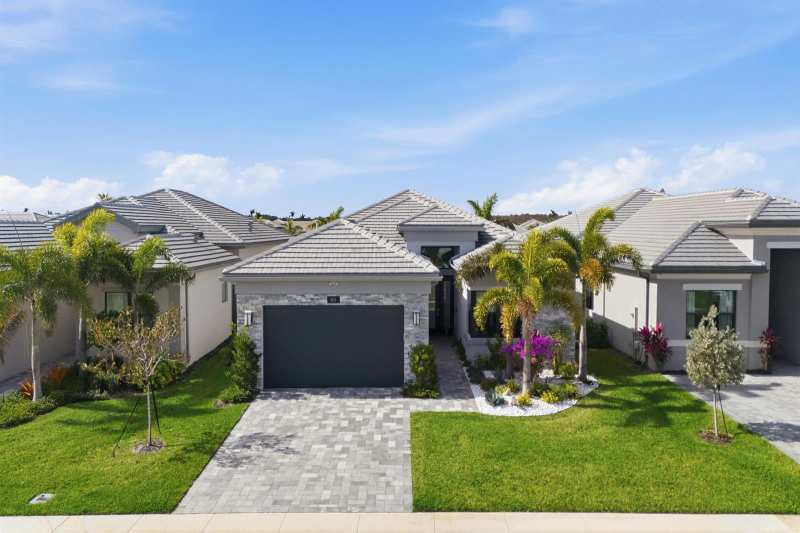 9674 Spruce Woods Drive, Boynton Beach FL 33473