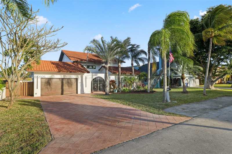 340 SE 13th Ave, Pompano Beach FL 33060