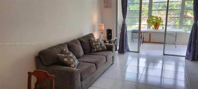 3001 NW 48th Ave # 333, Lauderdale Lakes FL 33313