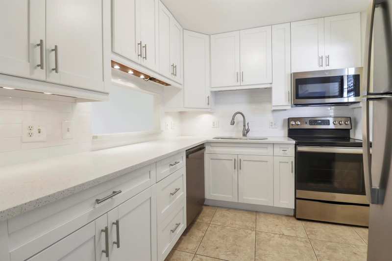 12016 Greenway Circle S # 204, Royal Palm Beach FL 33411