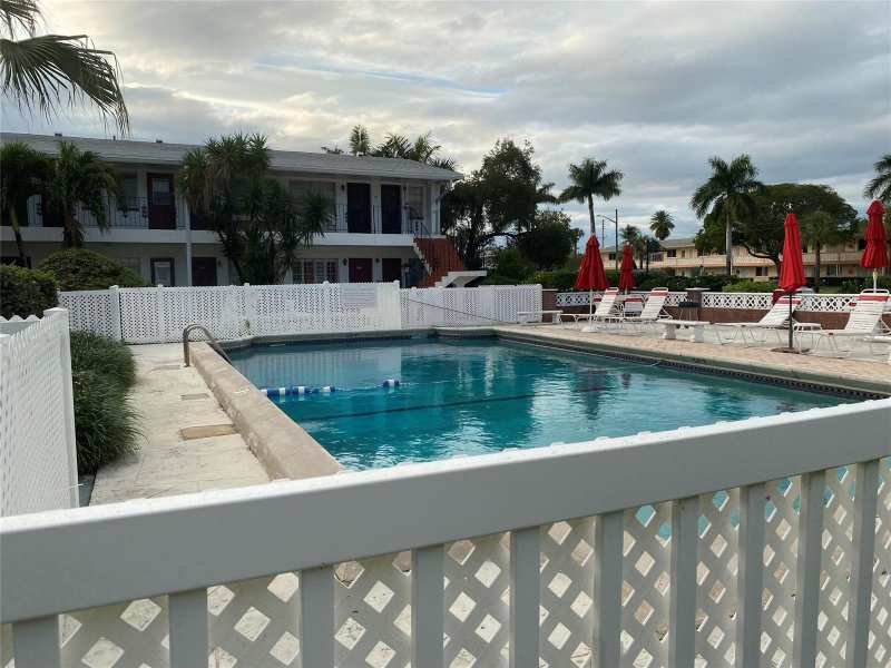 1100 Atlantic Shores # 309, Hallandale Beach FL 33009