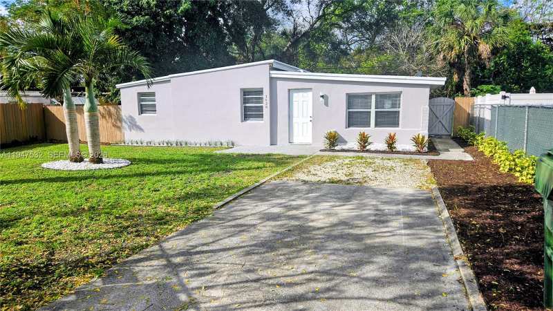 1628 NW 11th St, Fort Lauderdale FL 33311