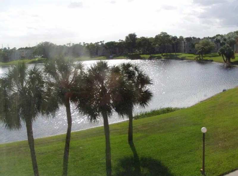 5130 Las Verdes Circle # 307, Delray Beach FL 33484