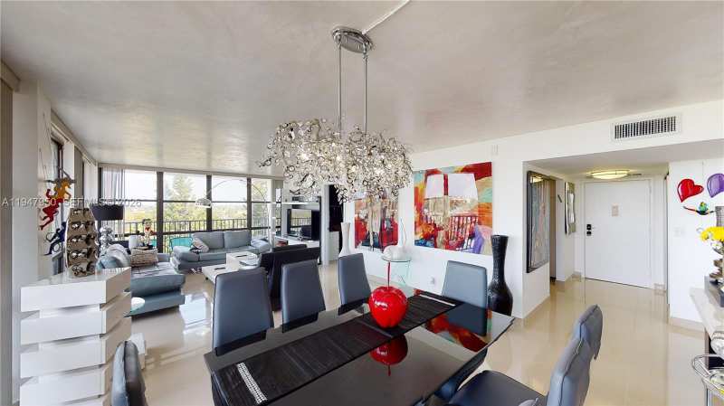 800 Parkview Dr # 709, Hallandale Beach FL 33009