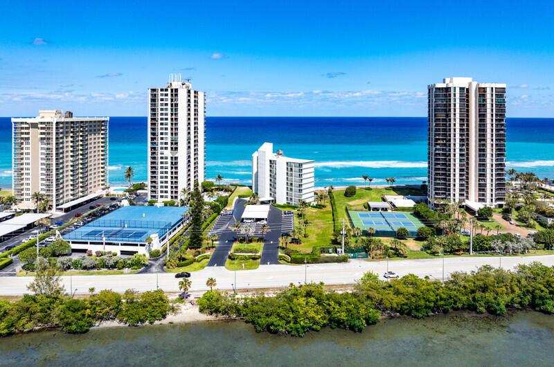 5400 N Ocean Drive # 5c, Singer Island FL 33404