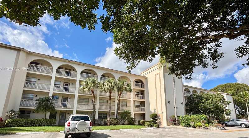 4602 Martinique Way # E3, Coconut Creek FL 33066