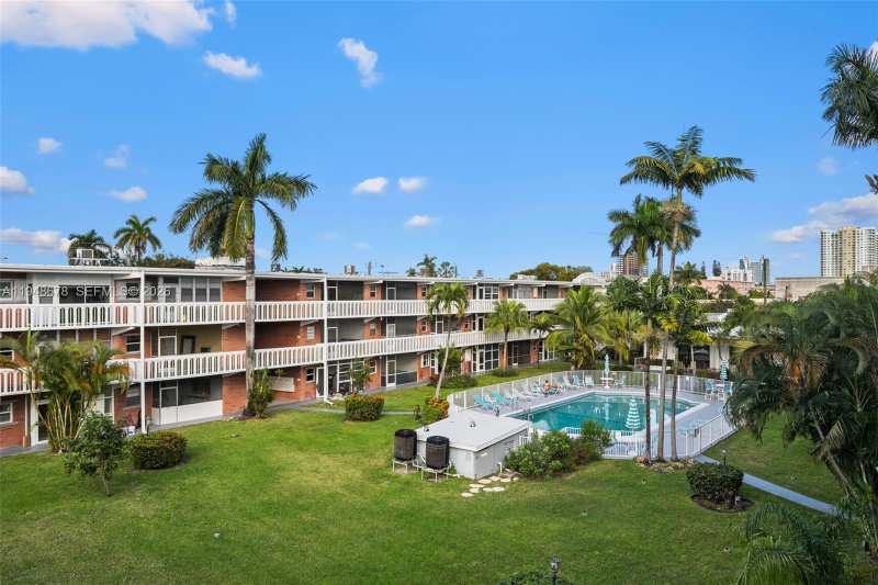 141 NE 10th Ave # 26C, Hallandale Beach FL 33009